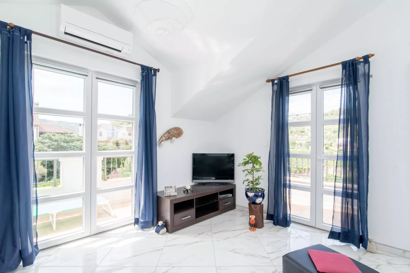 Apartments Mare- One Bedroom Apartment with Garden View A3 (ST)-Living room
