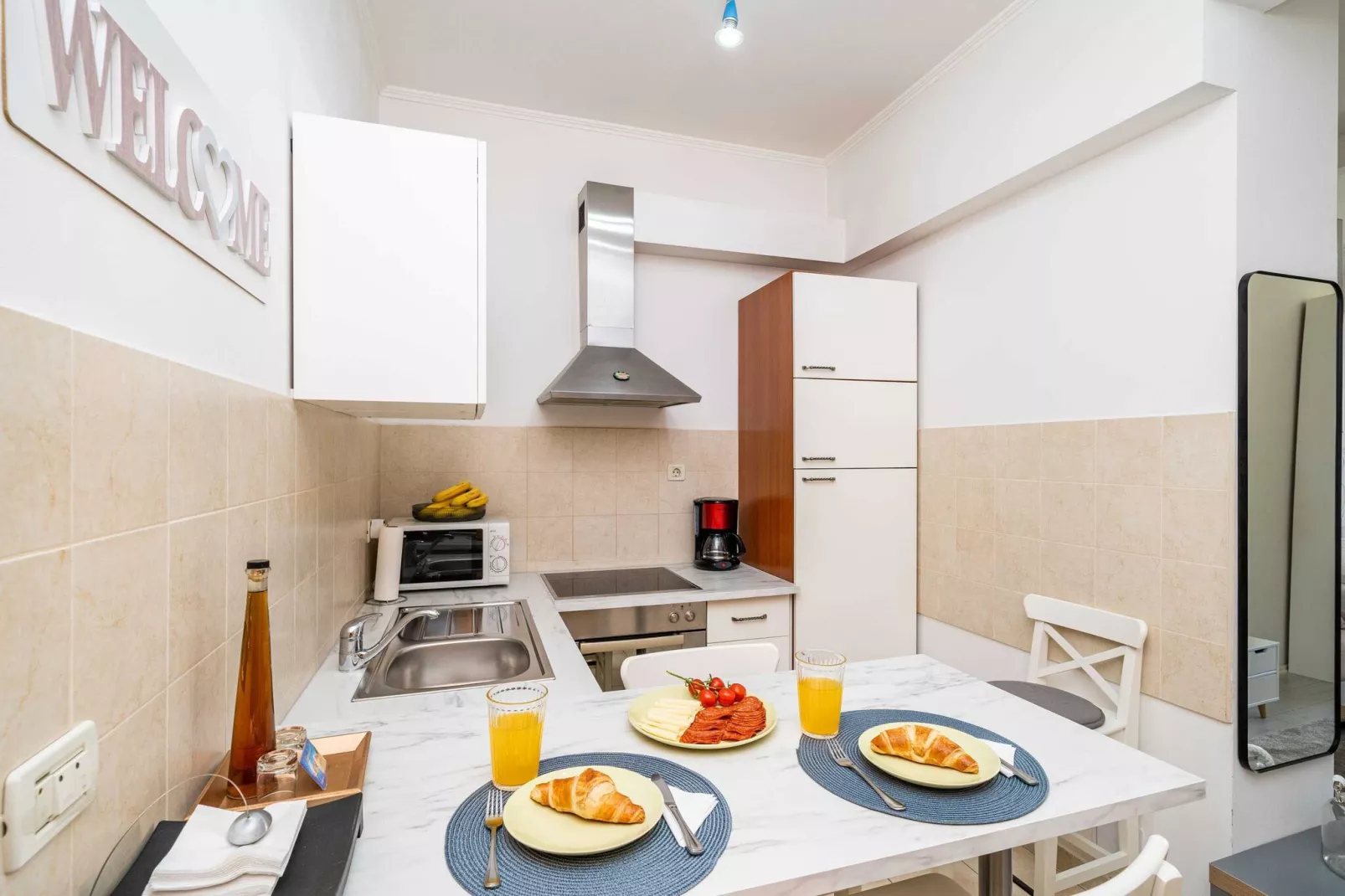 Apartment Larissa - Studio Apartment with Terrace and Partial Sea View-Dining room