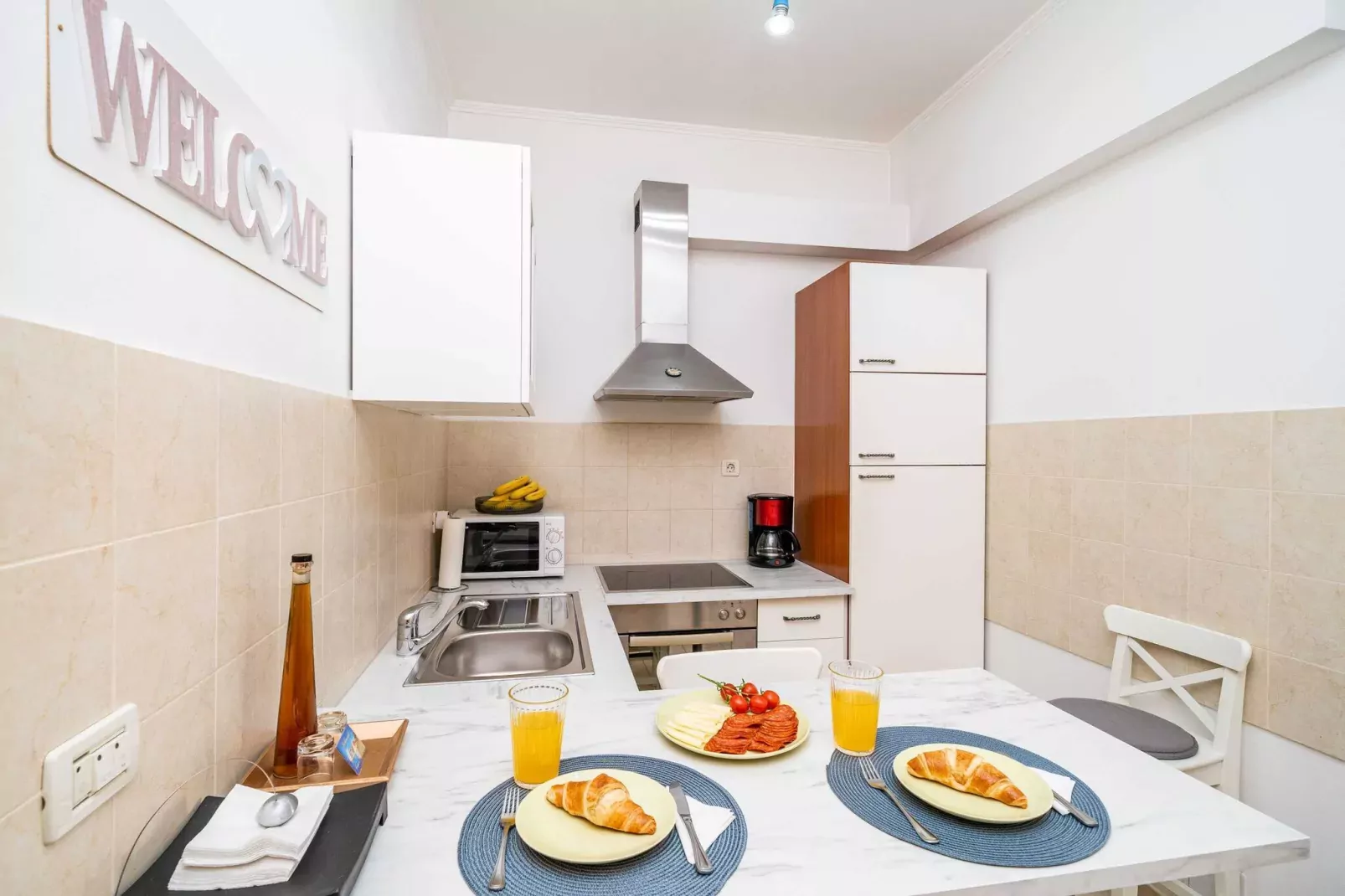 Apartment Larissa - Studio Apartment with Terrace and Partial Sea View-Dining room