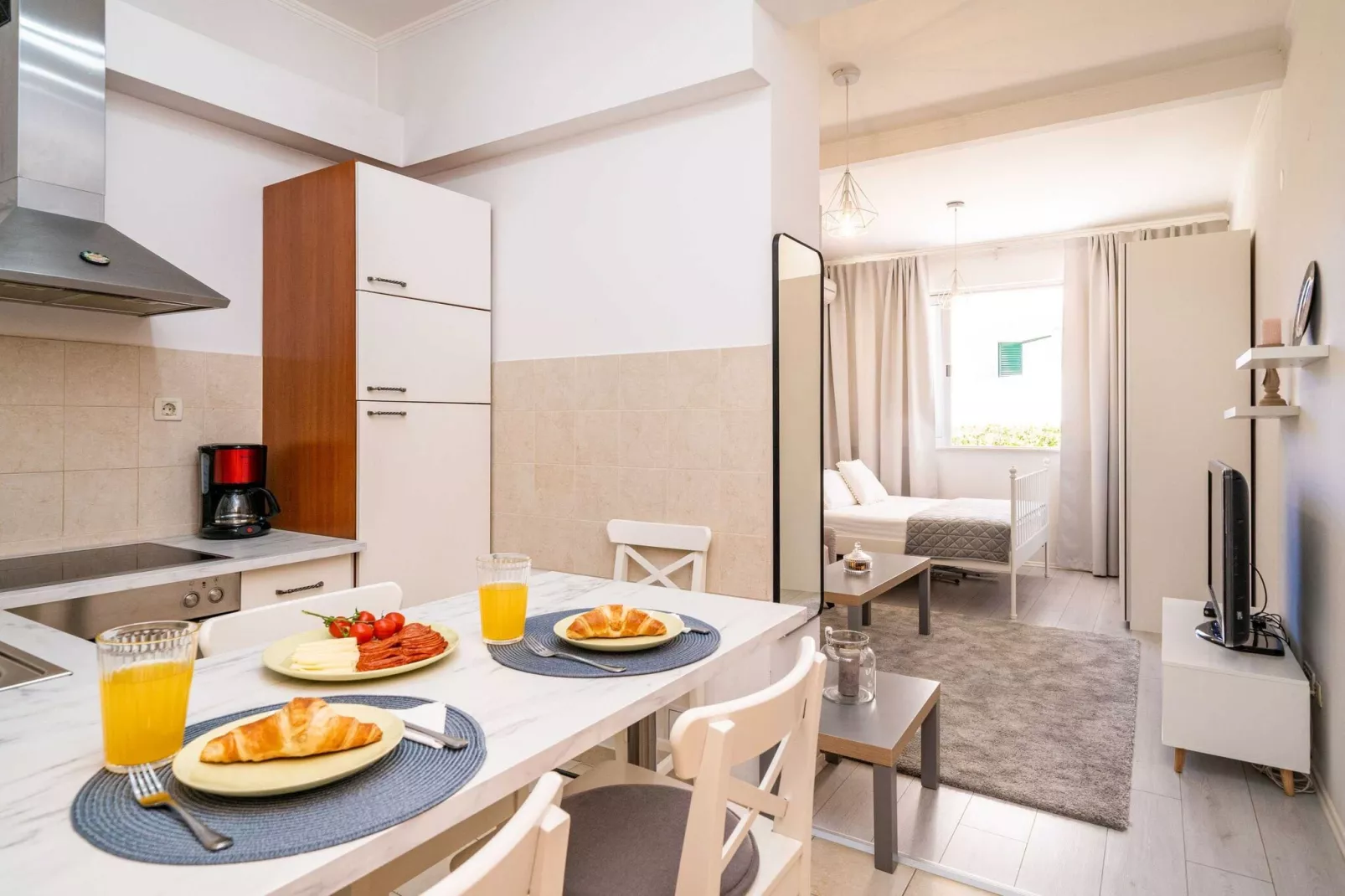 Apartment Larissa - Studio Apartment with Terrace and Partial Sea View-Dining room