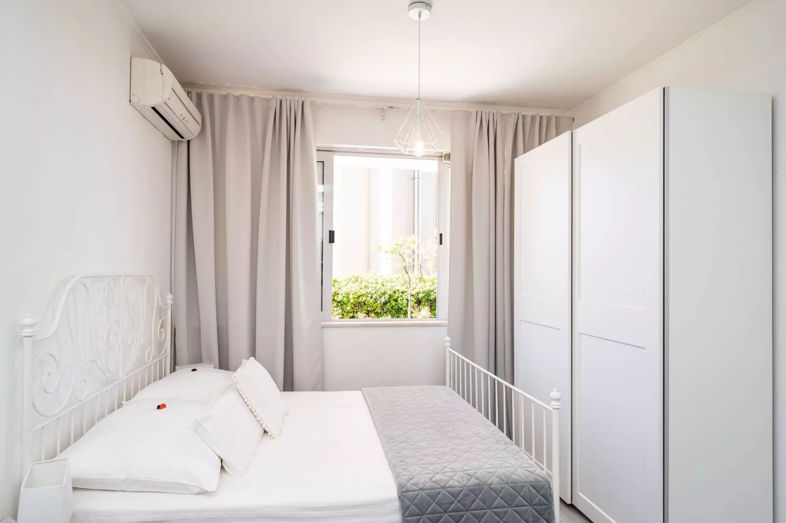 Apartment Larissa - Studio Apartment with Terrace and Partial Sea View-Bedroom