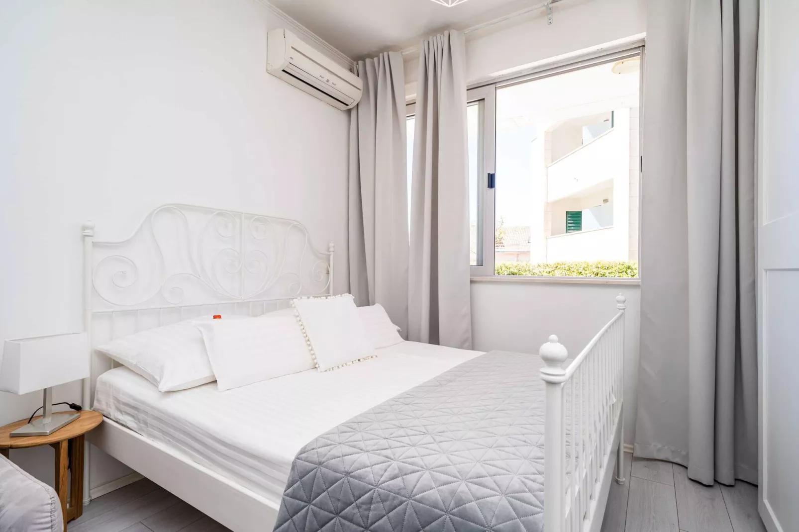 Apartment Larissa - Studio Apartment with Terrace and Partial Sea View-Bedroom