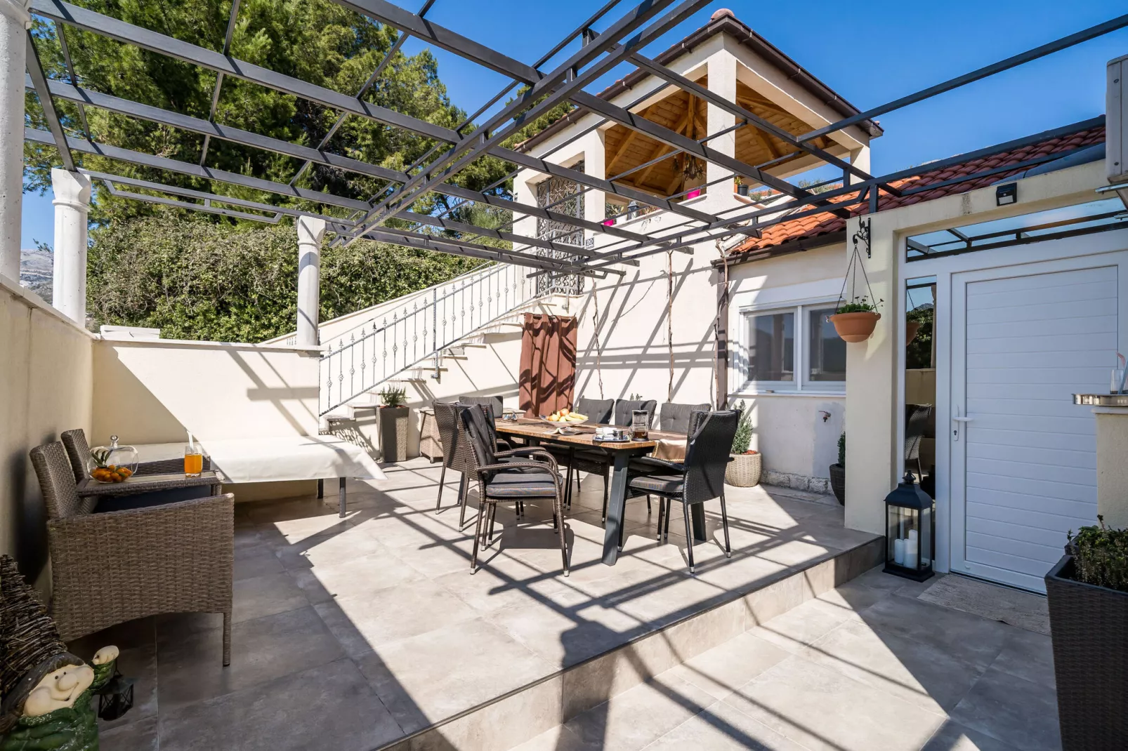 Villa Luciana Residence - Five-Bedroom Villa with Two Pools and Spa Center-Outdoor