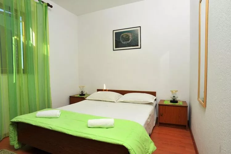 Apartments Lenka - One Bedroom Apartment with Balcony and garden View A2-Bedroom