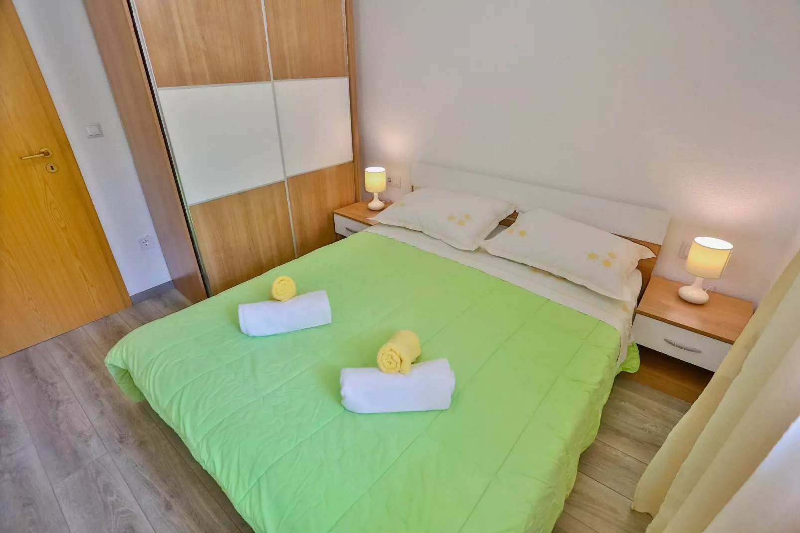 Apartments Lenka - Two Bedroom Apartment with Garden Terrace A4-Bedroom