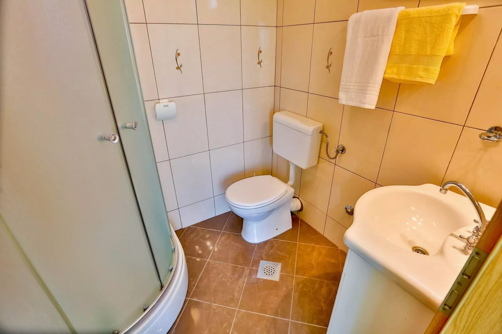 Apartments Lenka - Two Bedroom Apartment with Garden Terrace A4-Bathroom