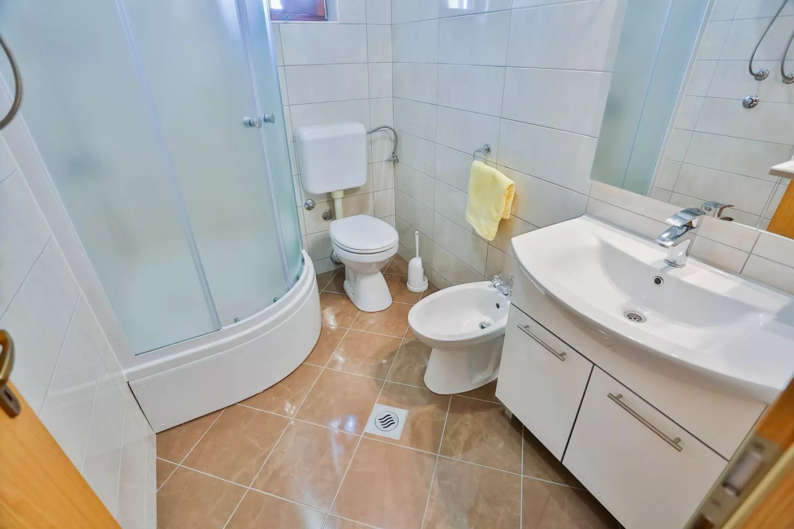 Apartments Lenka - Two Bedroom Apartment with Garden Terrace A4-Bathroom