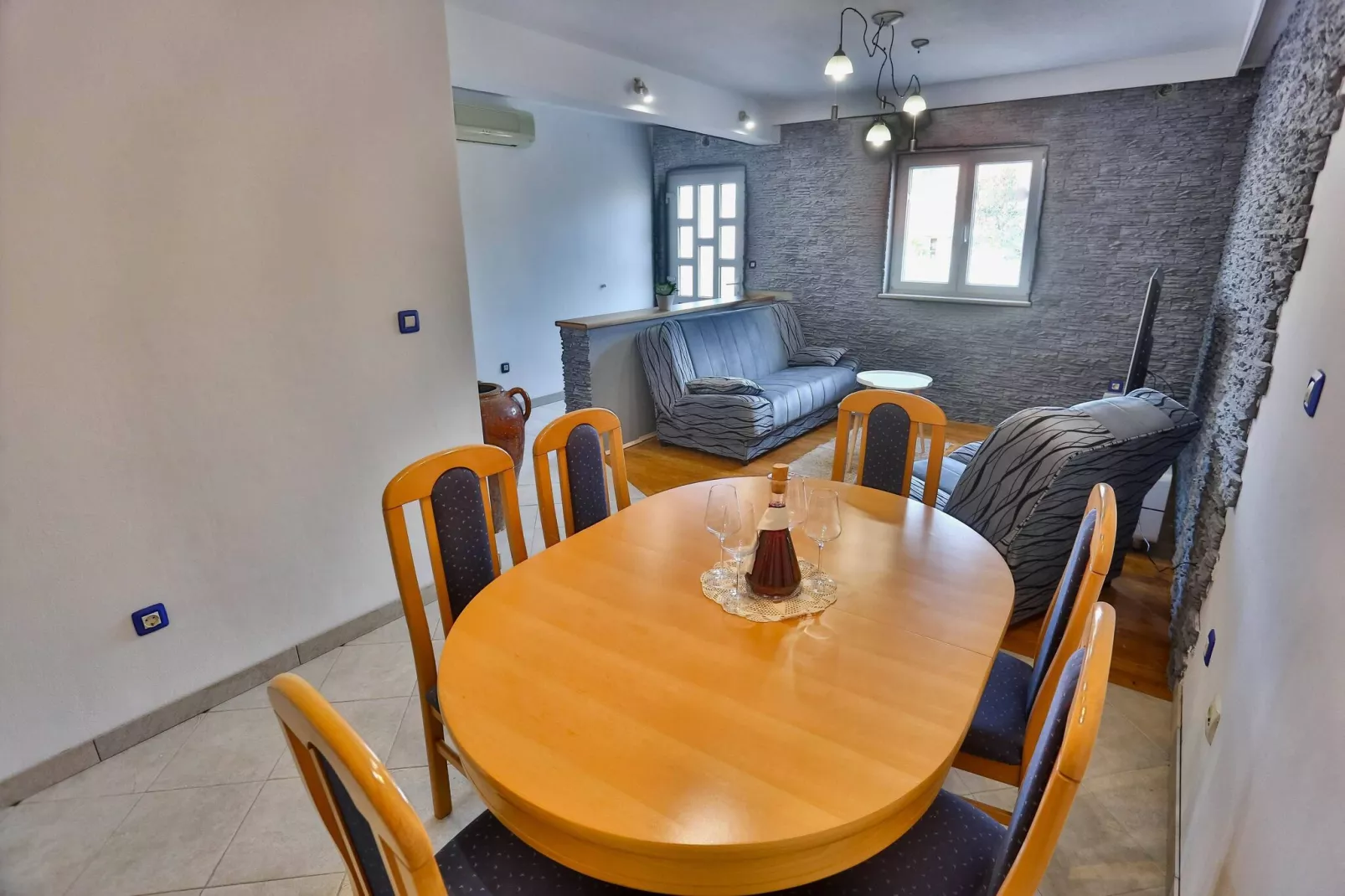 Apartments Lenka - Two Bedroom Apartment with Garden  Terrace A5-Dining room