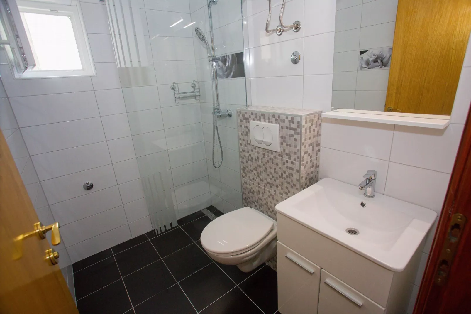 Apartments Lenka - Two Bedroom Apartment with Garden  Terrace A5-Bathroom