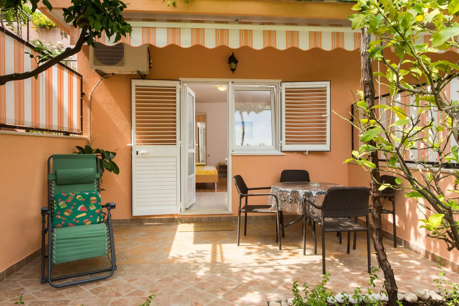 Apartments Bibijana- Premium Studio Apartment with Patio and Sea View (APARTMAN 3)-Outdoor