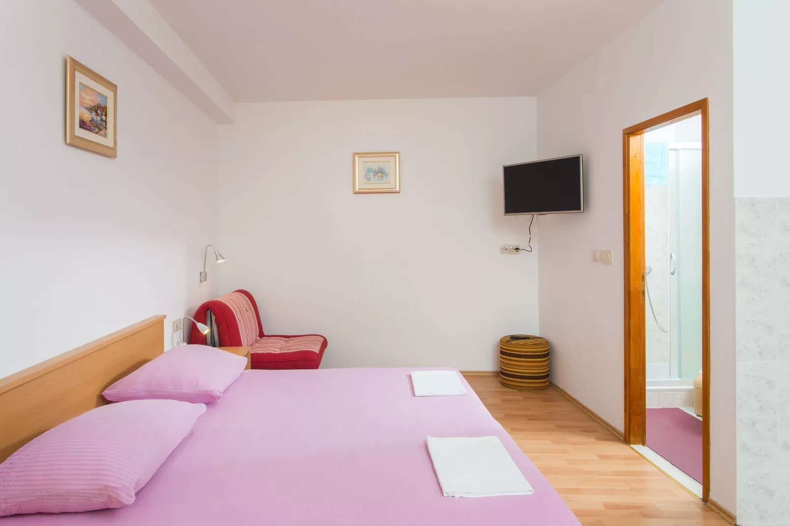 Apartments Bibijana- Superior Studio Apartment with Patio and Sea View (APARTMAN 4)-Bedroom