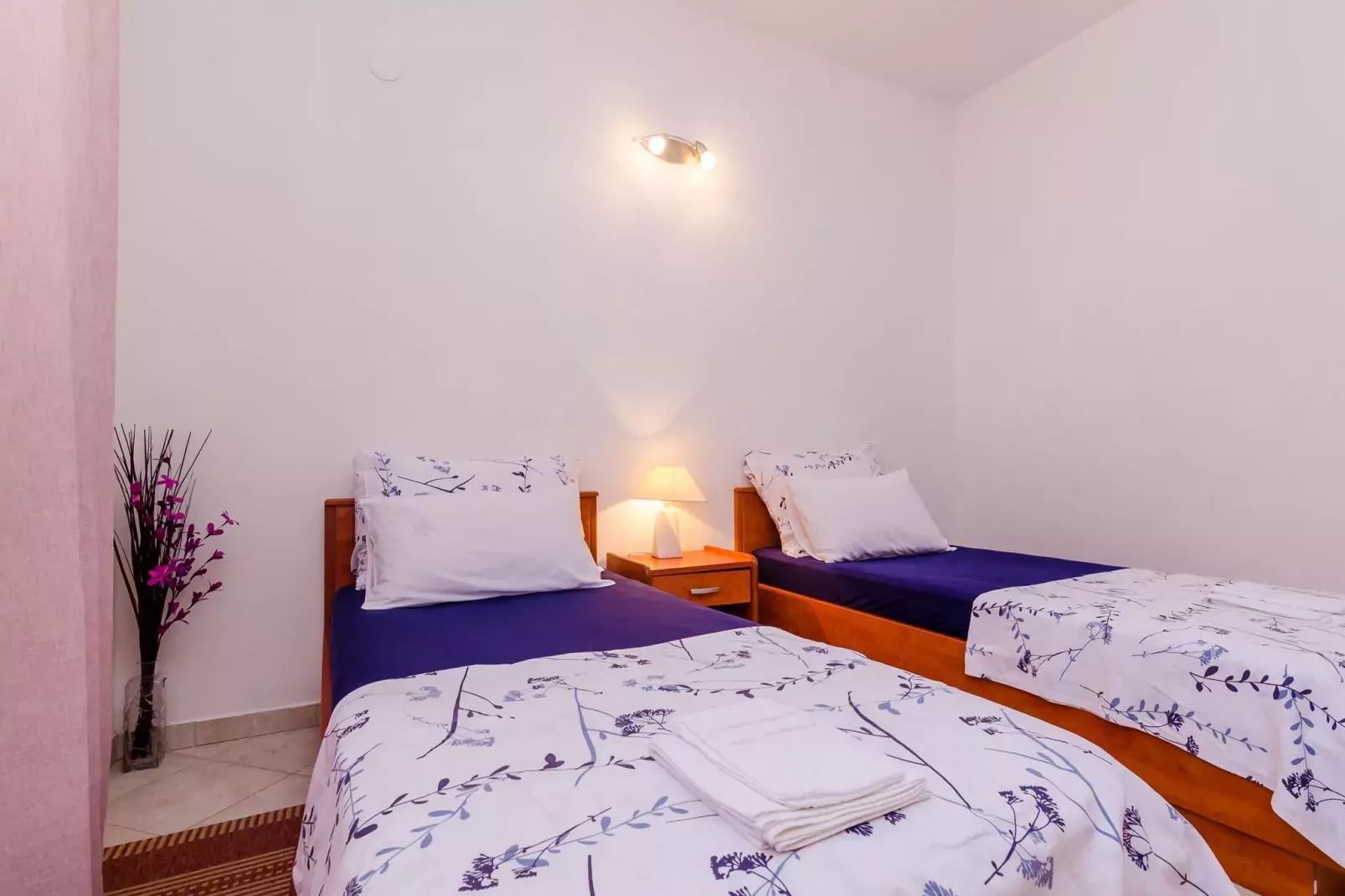 Apartment Alba- Duplex Two Bedroom Apartment with Shared Pool and Sea View-Bedroom