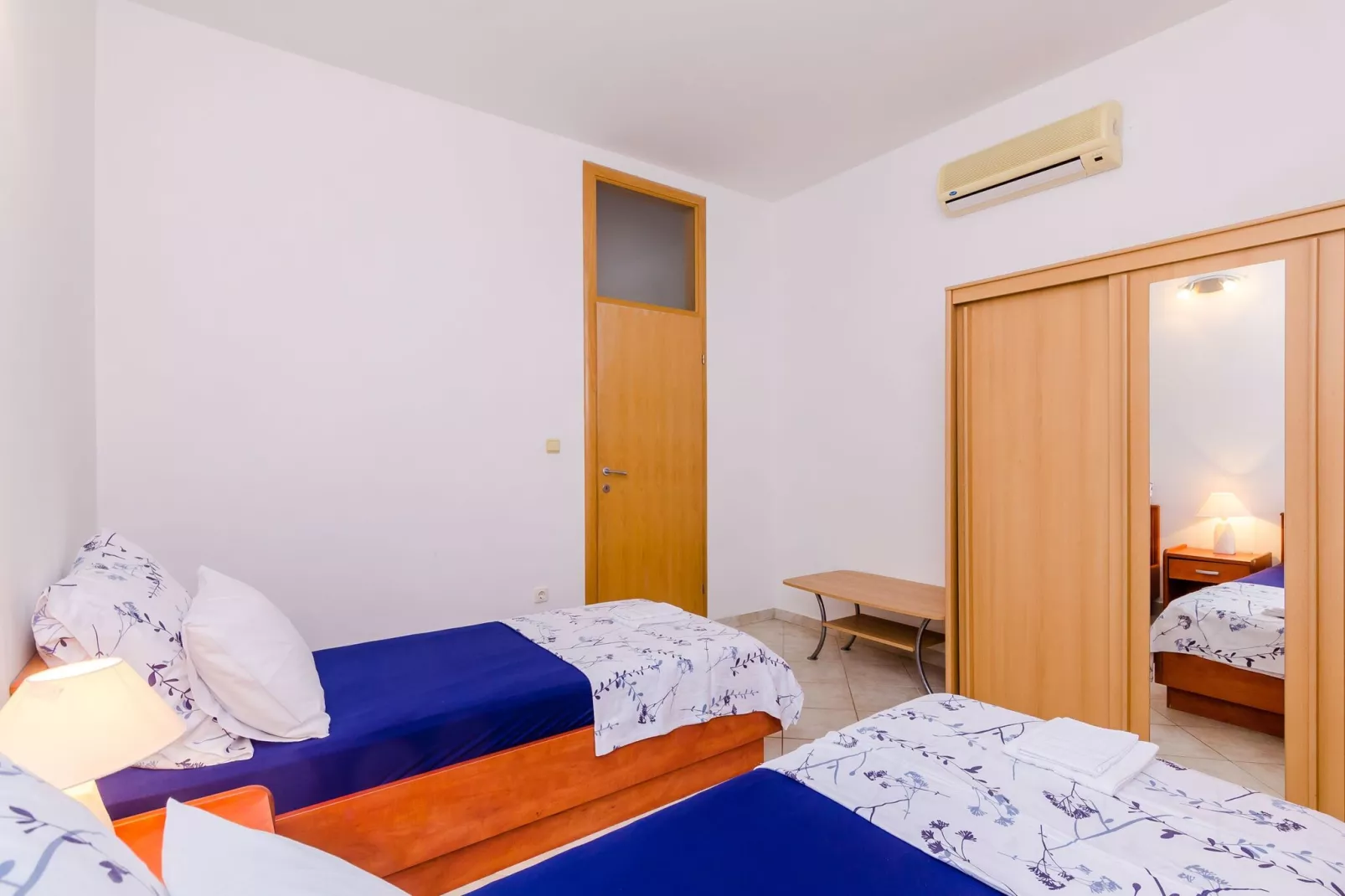 Apartment Alba- Duplex Two Bedroom Apartment with Shared Pool and Sea View-Bedroom