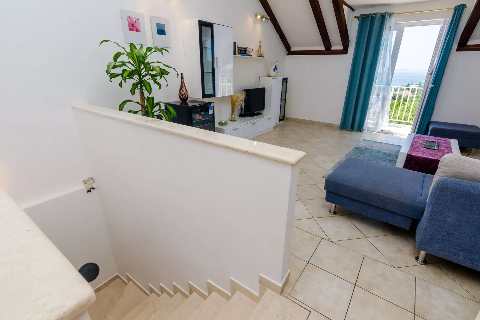 Apartment Alba- Duplex Two Bedroom Apartment with Shared Pool and Sea View-Indoor