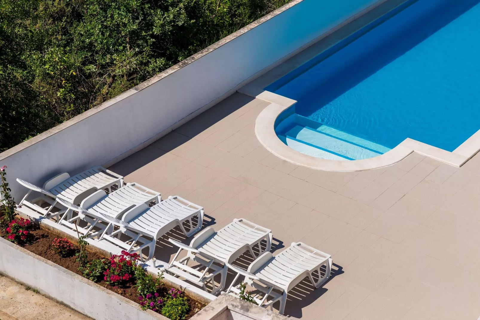 Apartment Alba- Duplex Two Bedroom Apartment with Shared Pool and Sea View-Swimming pool