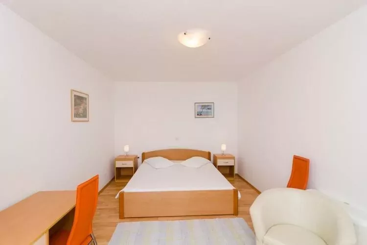 Apartments Plavac Mali- Superior One Bedroom Apartment with Terrace and Sea View-Schlafzimmer