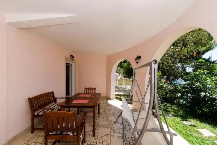 Apartments Plavac Mali- Superior One Bedroom Apartment with Terrace and Sea View-Terrasse
