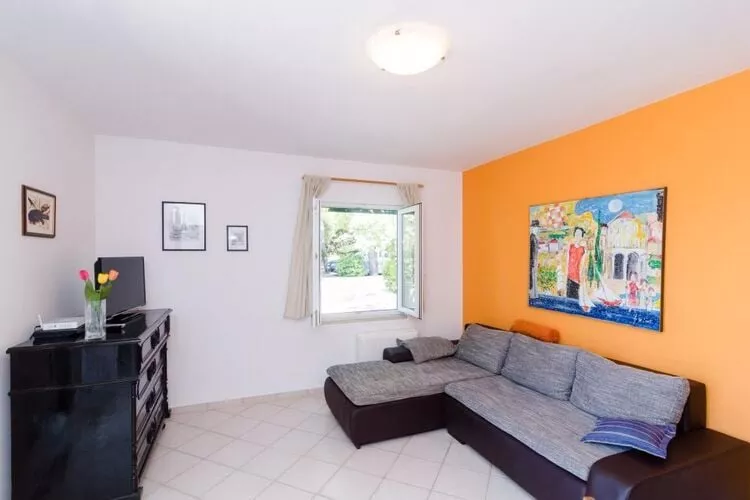 Apartments Plavac Mali- Three Bedroom Apartment with Terrace and Sea View-Living room