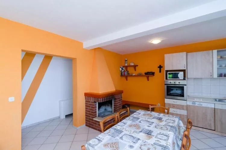 Apartments Plavac Mali- Three Bedroom Apartment with Terrace and Sea View-Kitchen
