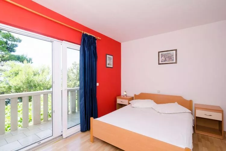 Apartments Plavac Mali- Three Bedroom Apartment with Terrace and Sea View-Bedroom