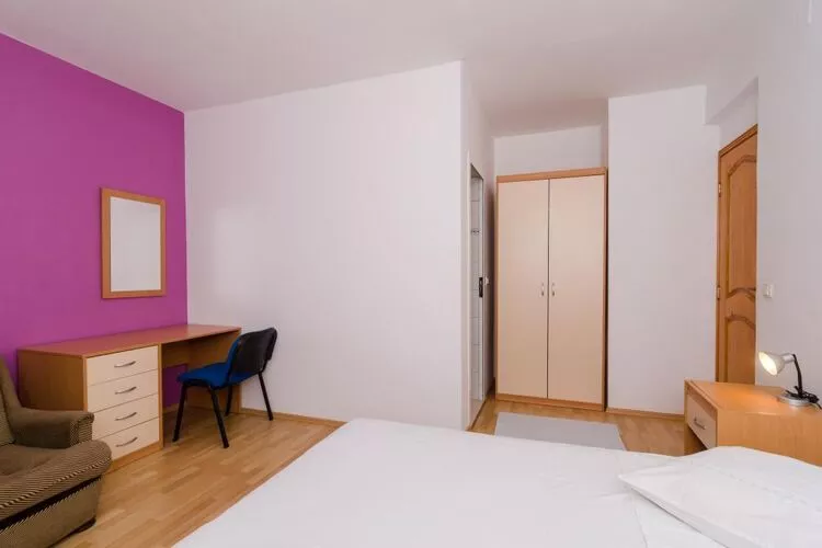 Apartments Plavac Mali- Three Bedroom Apartment with Terrace and Sea View-Bedroom