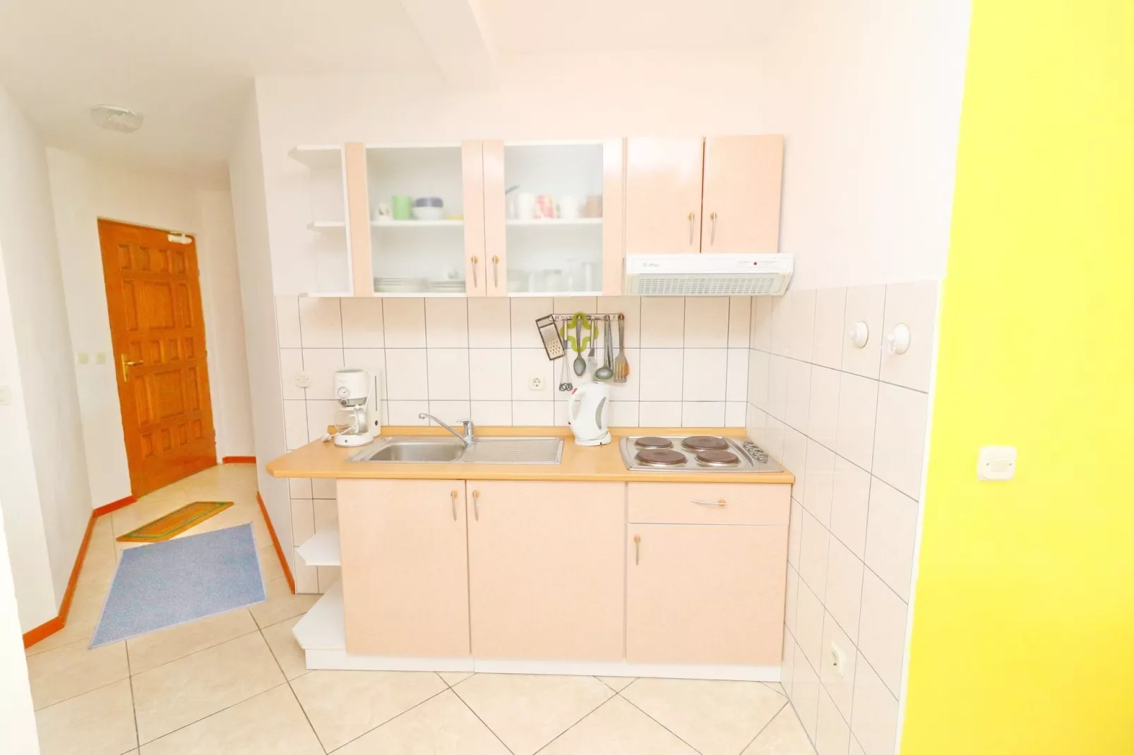 Apartments Plavac Mali- One Bedroom Apartment with Balcony and Sea View-Kitchen