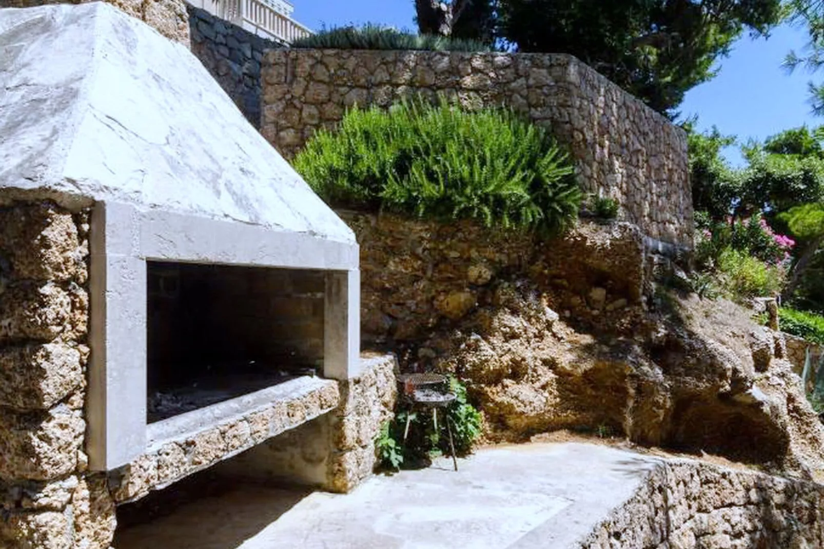 Apartments Plavac Mali- One Bedroom Apartment with Balcony and Sea View-Facilities