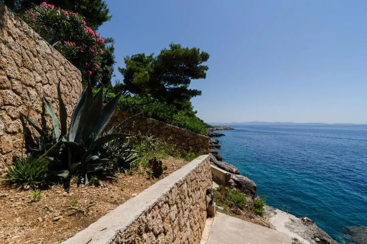 Apartments Plavac Mali- One Bedroom Apartment with Balcony and Sea View-Outdoor