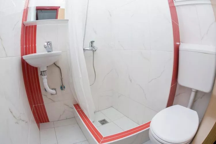 Guest House Kusalo- Studio Apartment with Patio (Studio 1)-Bathroom