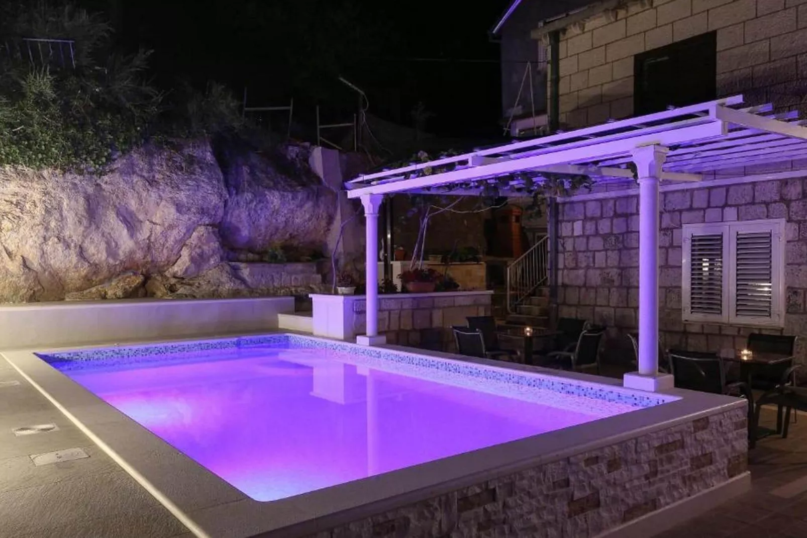 Guest House Kusalo - Standard Double Room with Patio (Soba 6)-Pool