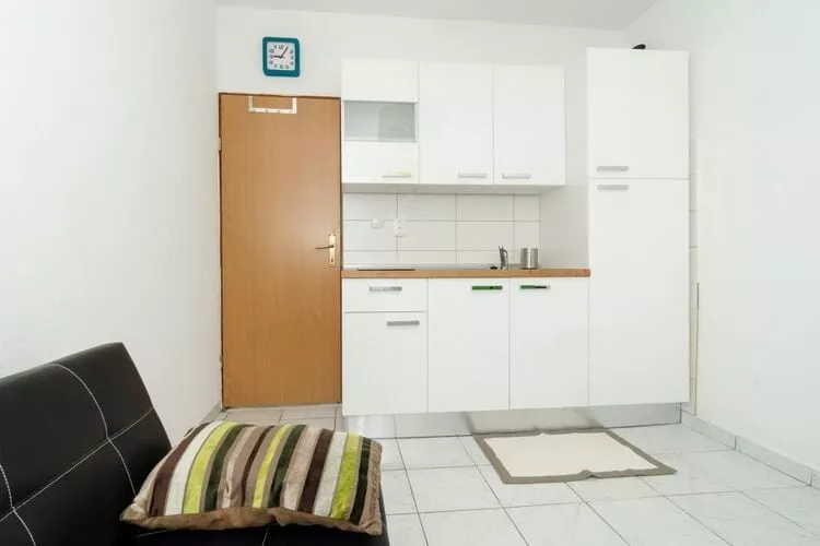 Apartments Ammos - One Bedroom Apartment with Shared Terrace and Sea View (Veliki)-Küche