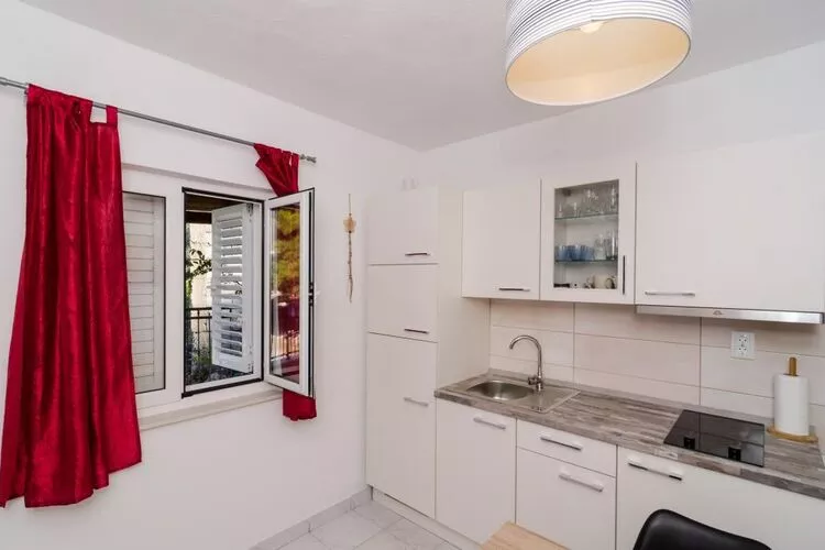 Apartments Ammos - One Bedroom Apartment with Shared Terrace and Sea View (Mali)-Kitchen