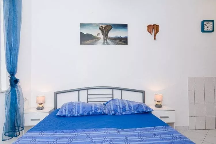 Apartments Ammos - Studio Apartment with Shared Terrace and Sea View-Bedroom