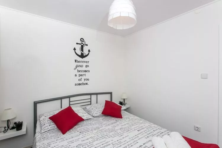 Holiday Home Magazin- One Bedroom Apartment with Terrace and Sea View-Chambre