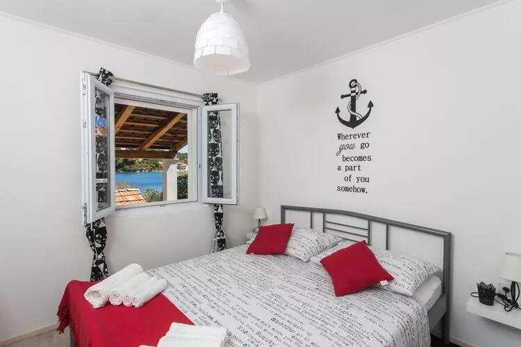 Holiday Home Magazin- One Bedroom Apartment with Terrace and Sea View-Intérieur