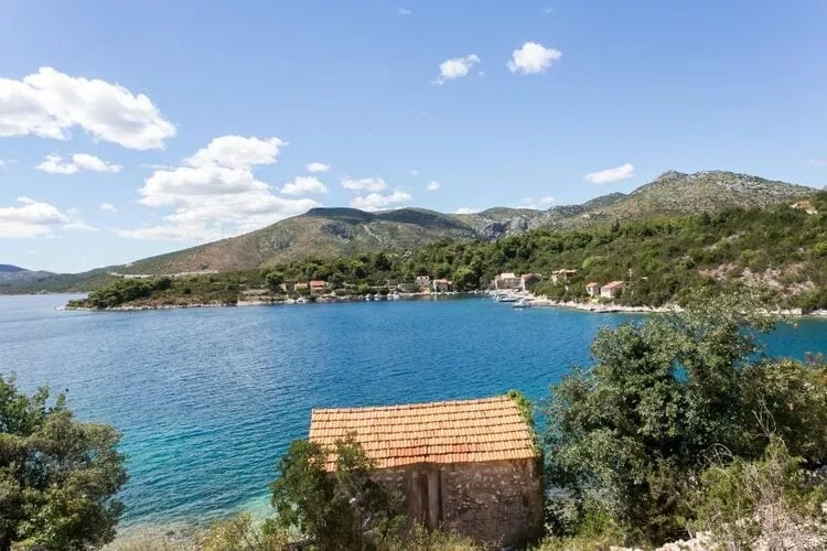 Holiday Home Magazin- One Bedroom Apartment with Terrace and Sea View-Vue