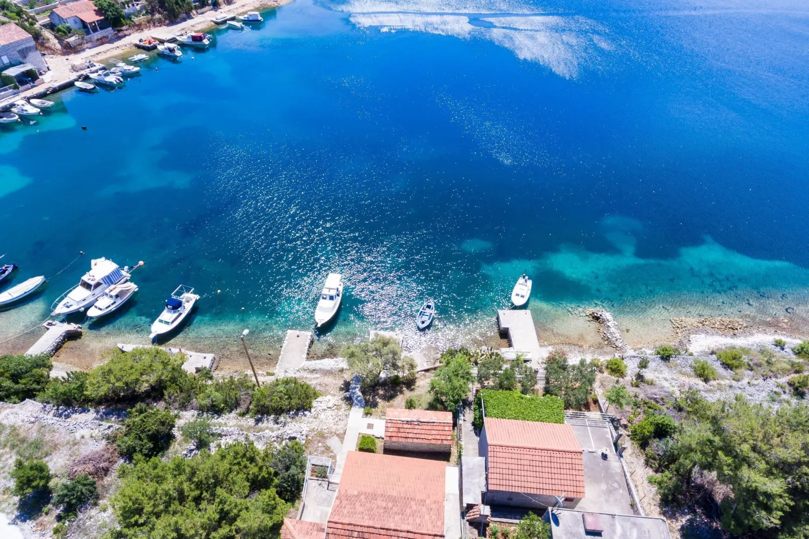 Holiday Home Magazin- One Bedroom Apartment with Terrace and Sea View-Vue