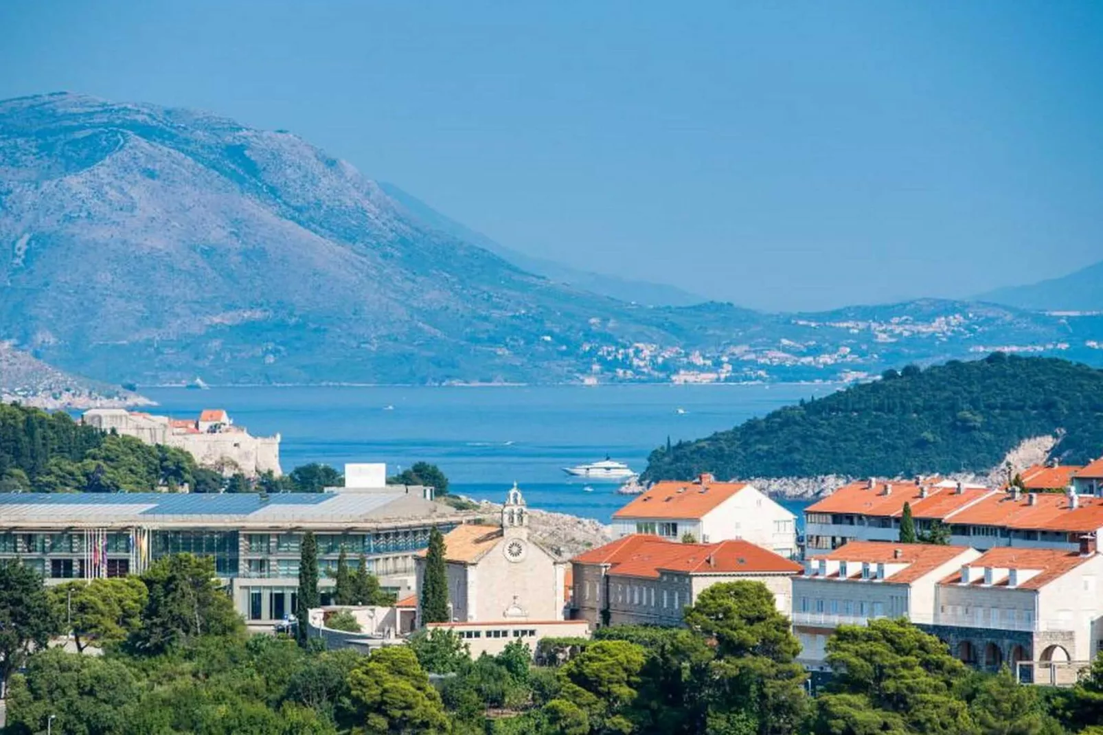 Apartments & Rooms Tapera- Comfort One-Bedroom Apartment with Terrace and Garden View ( NARANČASTI 1 )-View