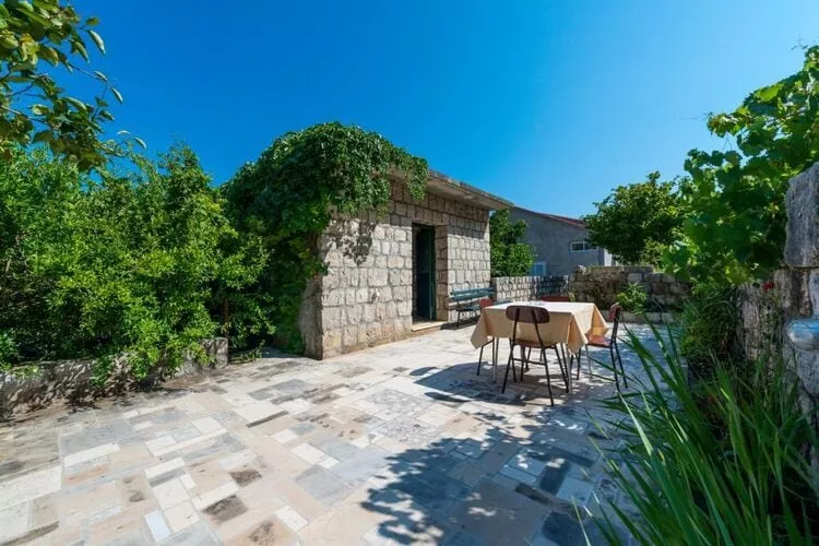 Apartments & Rooms Tapera- Comfort Double Room with Terrace and Partial Sea View 2-Outdoor