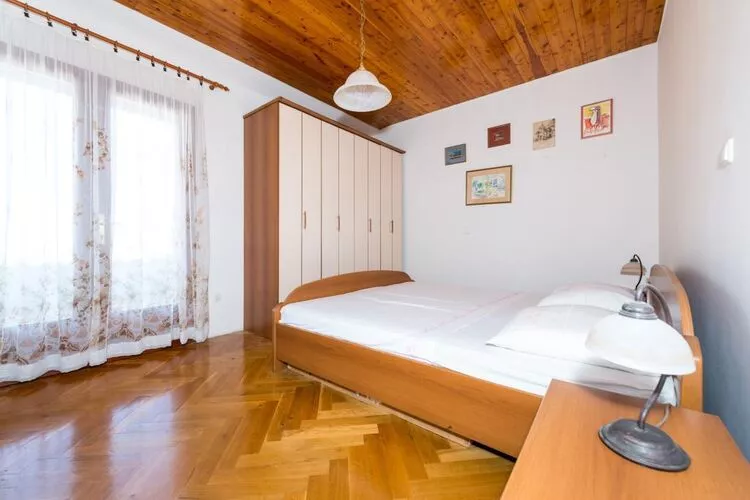 Apartments & Rooms Tapera- Comfort Double Room with Terrace and Partial Sea View 2-Indoor