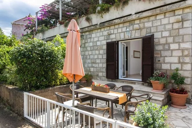Apartments Maria Koločep - Two Bedroom Apartment with Terrace and Garden View-Terrace