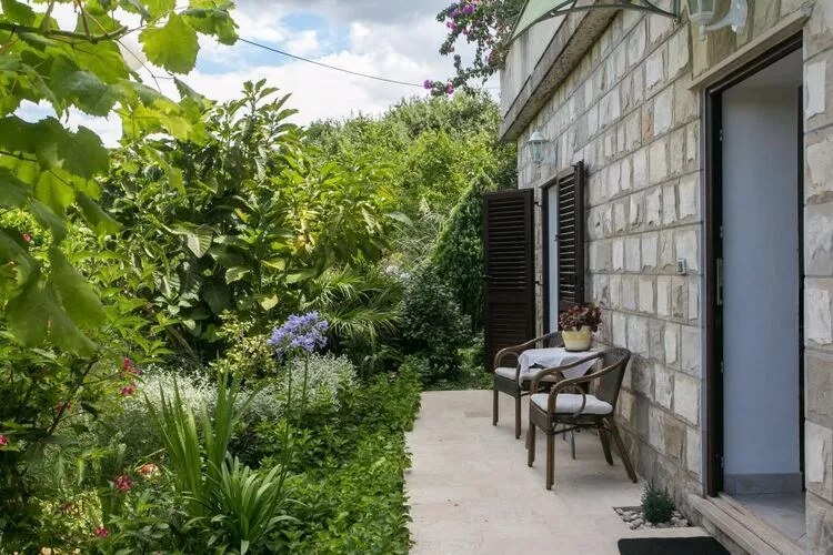 Apartments Maria Koločep - Two Bedroom Apartment with Terrace and Garden View-Outdoor