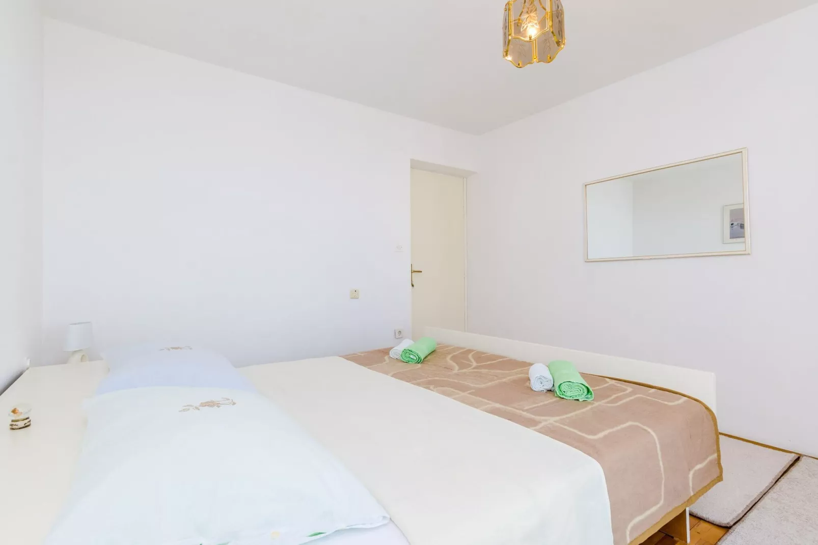 Rooms Nikola- Double Room with Terrace and Sea View-Bedroom