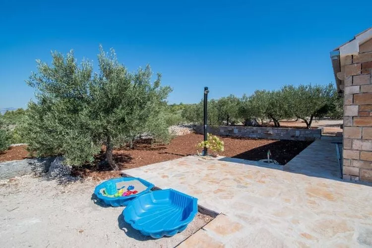 Holiday Home My Summer House - Two-Bedroom Holiday Home with Private Pool and Terrace - (ST)-Terrasse