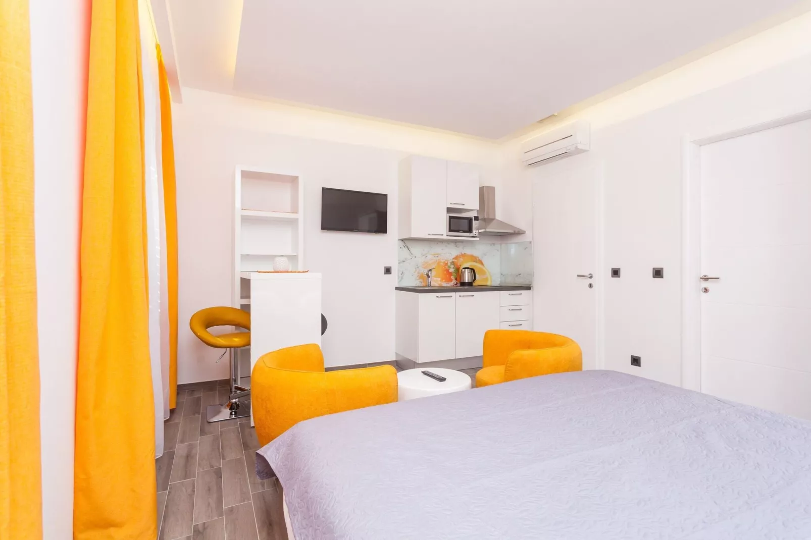 Apartments Villa Peragro - Studio Apartment (ŽUTI)-Bedroom