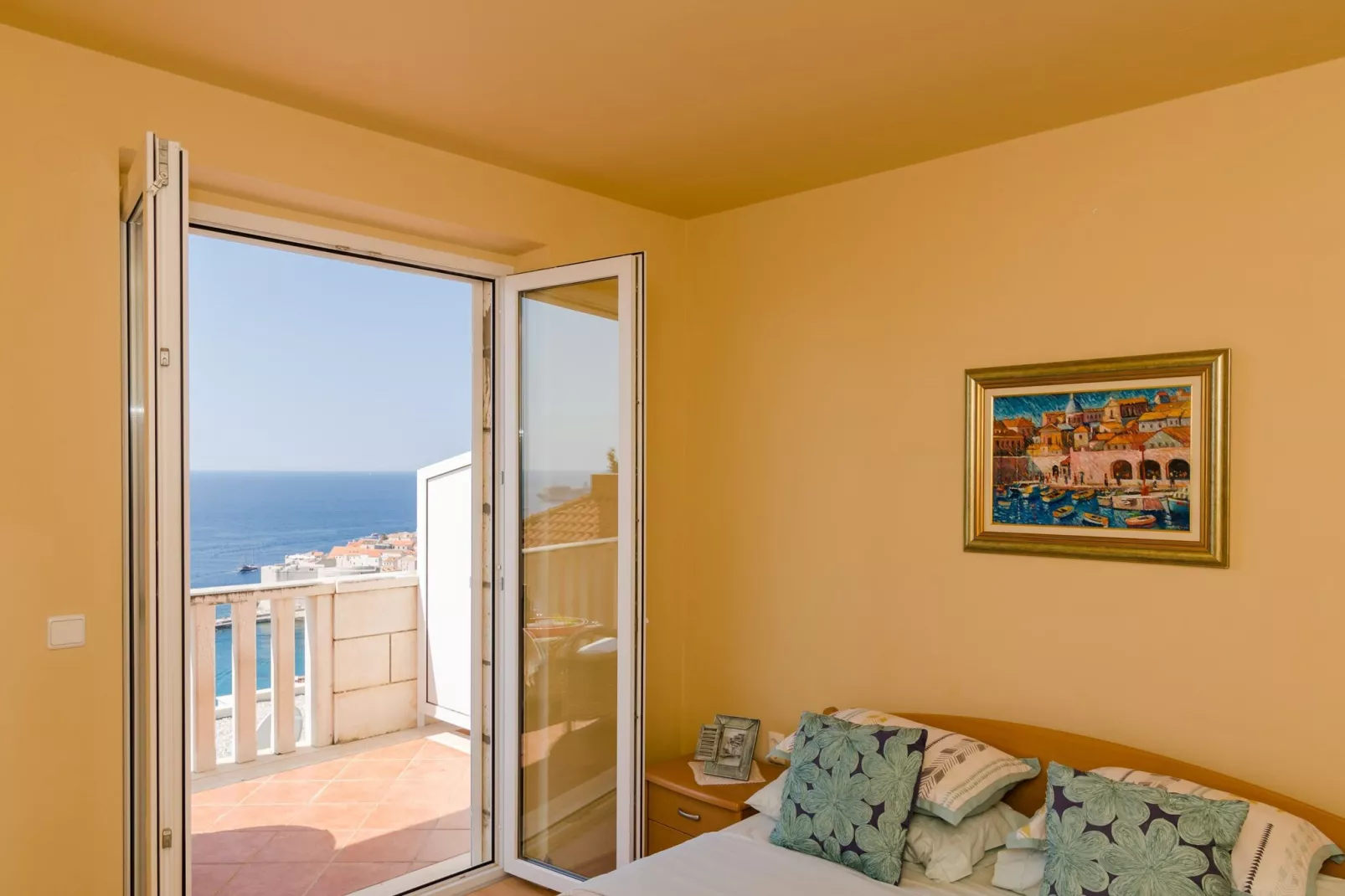 Apartments Bonavista - Superior Two Bedroom Apartment with Balcony and Sea View (A1)-Chambre