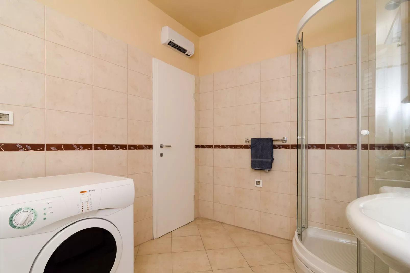 Apartments Bonavista - Superior Two Bedroom Apartment with Balcony and Sea View (A1)-Salle de bain