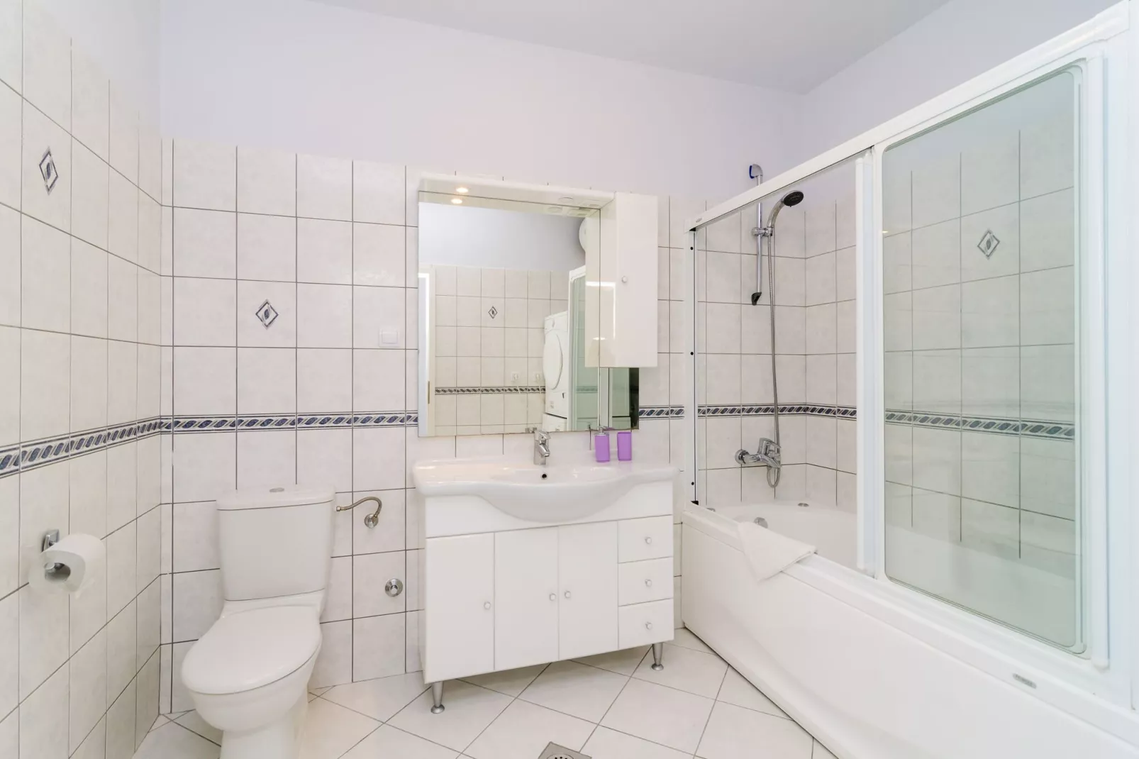 Apartments Bonavista - Premium Two Bedroom Apartment with Balcony and Sea View (A2)-Bathroom