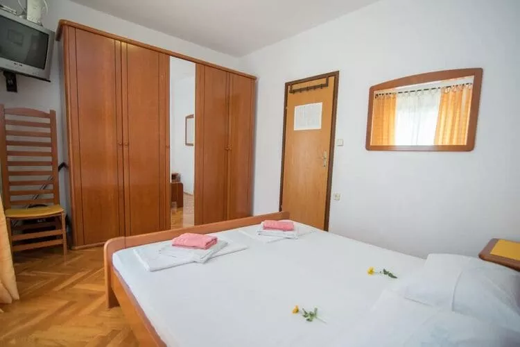 Apartments Natasa- One Bedroom Apartment with Balcony(A1) - (ST)-Bedroom