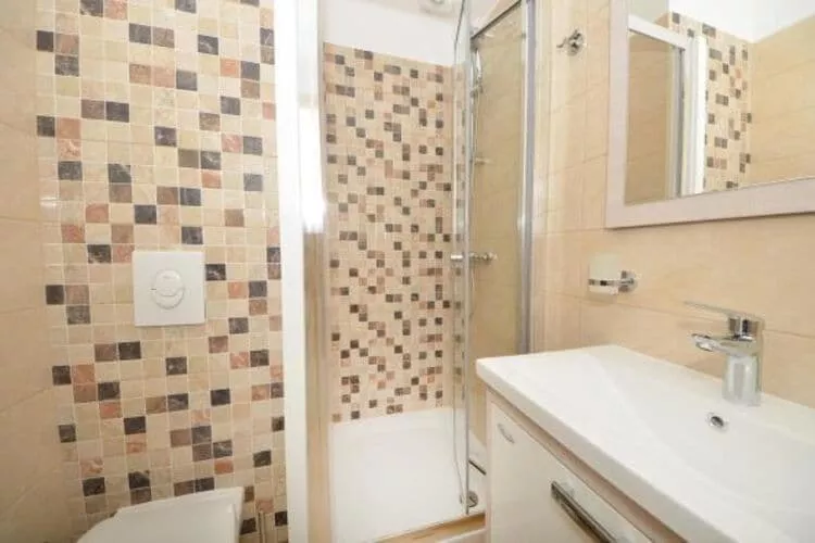 Guest House Mia (ST) - Twin Room with Private Bathroom (A2)-Bathroom
